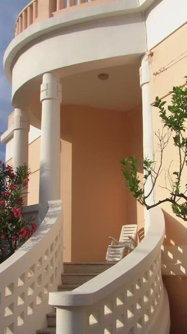 Villa Nel Salento - Ampie Camere E Giardino, Fino A 9 Persone Barbarano del Capo Ngoại thất bức ảnh