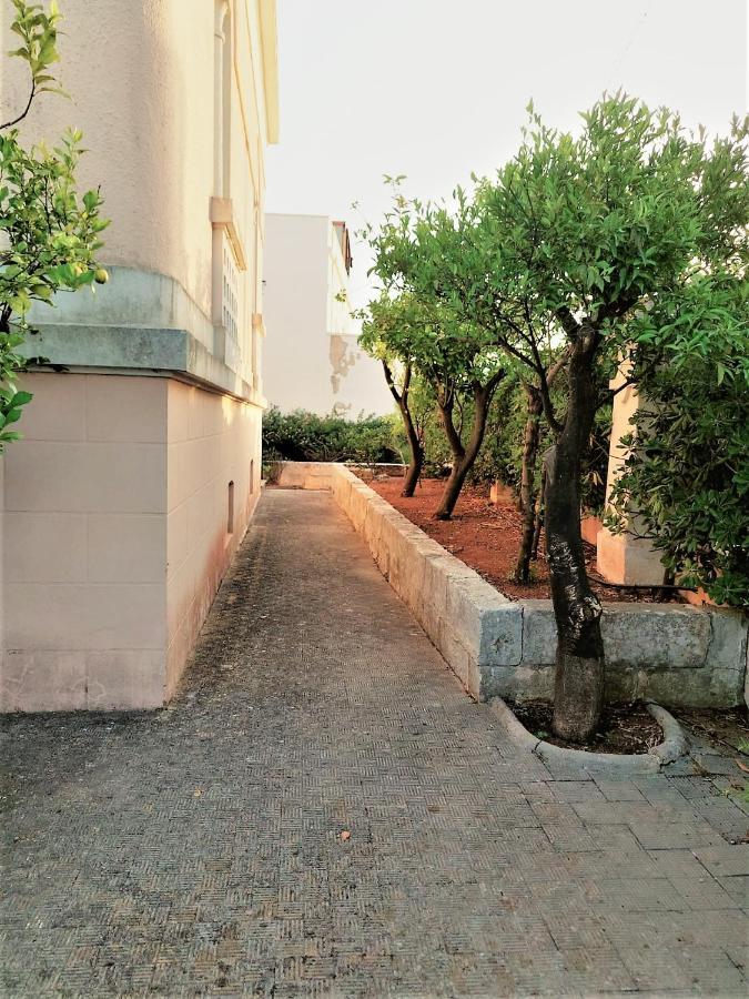 Villa Nel Salento - Ampie Camere E Giardino, Fino A 9 Persone Barbarano del Capo Ngoại thất bức ảnh